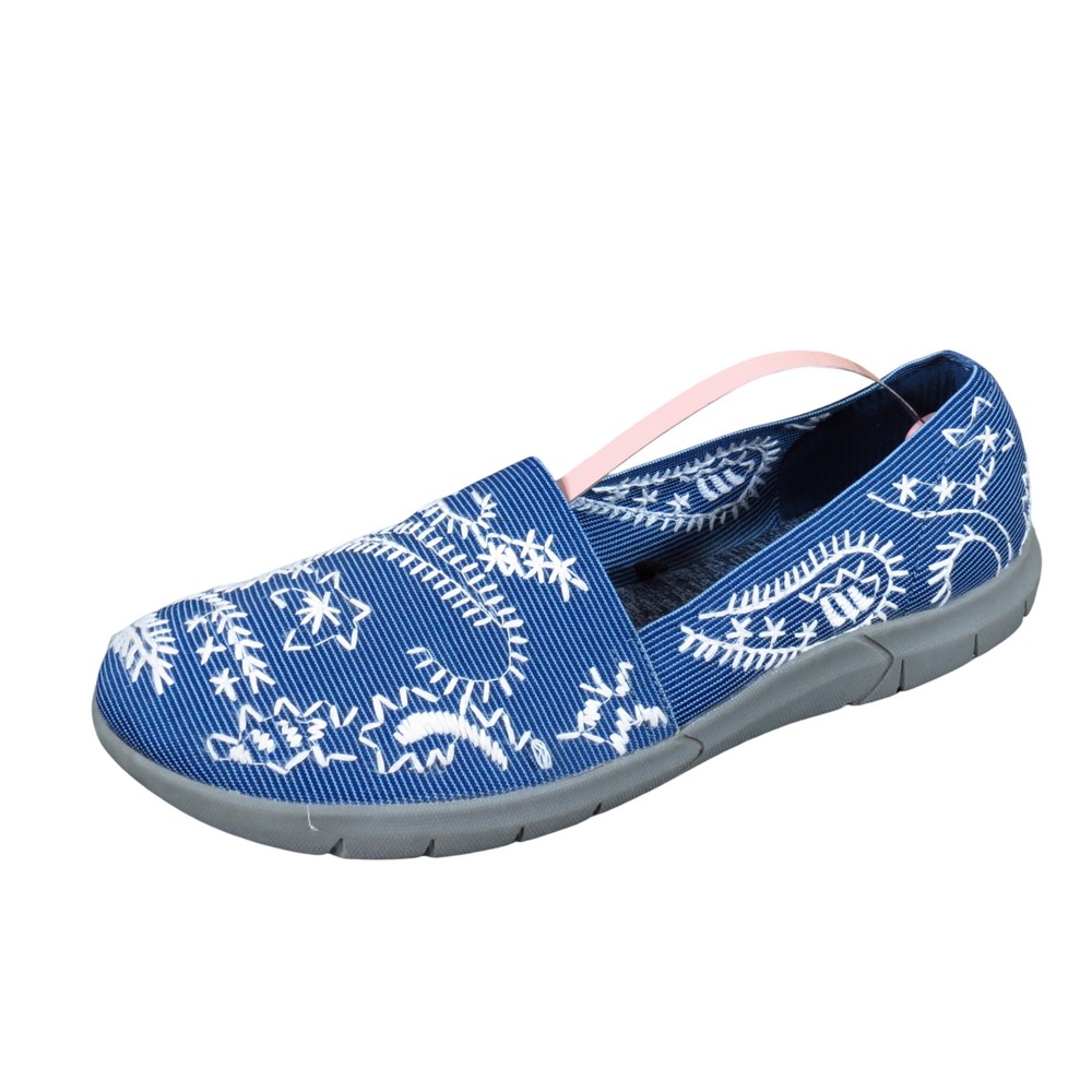 YUU Krishna Women Slip On Walking Shoes Size 9 Blue White Embroidered Textile